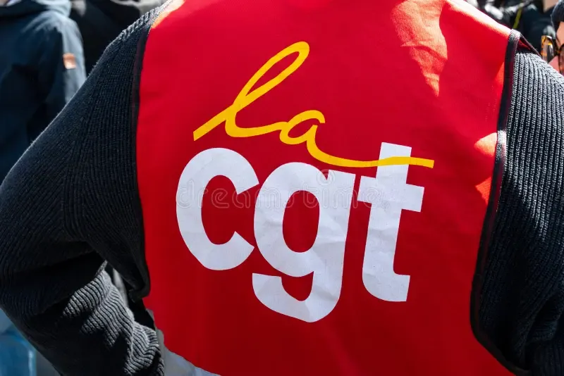 Η CGT ανεβάζει σε 800.000 τη συμμετοχή στις διαδηλώσεις στη Γαλλία