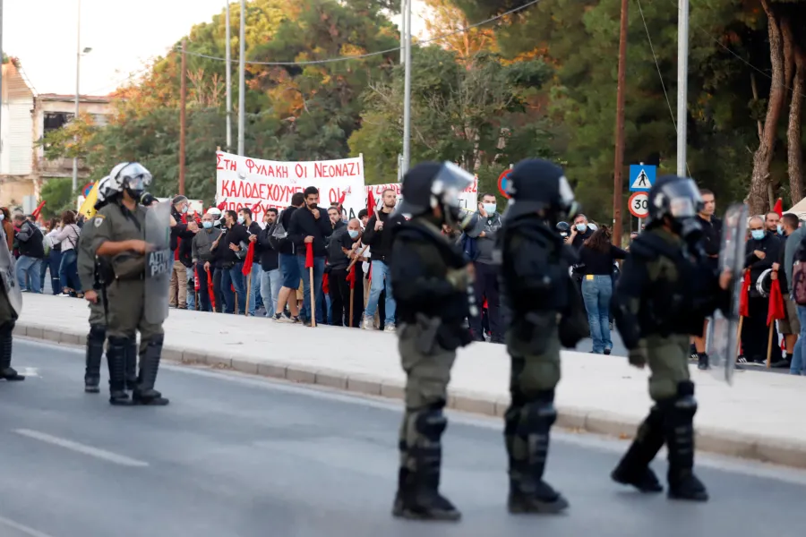 Επεισόδια και προσαγωγές σε αντιφασιστική κινητοποίηση στη Θεσσαλονίκη