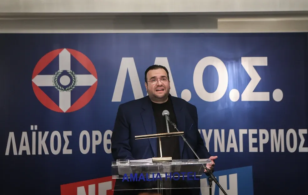 Γνωστοί τραγουδιστές φέρονται ασφαλισμένοι σε εταιρείες με απλήρωτες εισφορές στην υπόθεση Καμπούρη