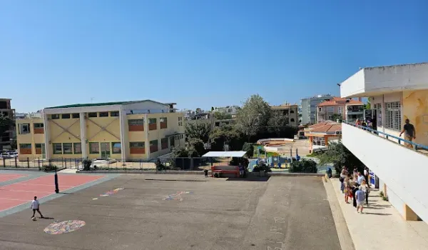 Συνελήφθη 58χρονος γυμναστής σε σχολείο της Βούλας μετά από καταγγελία