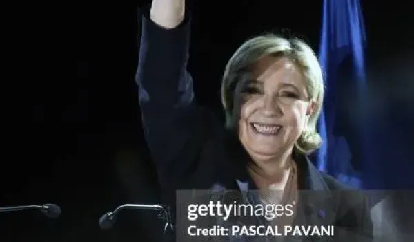 Η Λεπέν θέλει να μειώσει τη γαλλική συνεισφορά στον προϋπολογισμό της ΕΕ αν εκλεγεί