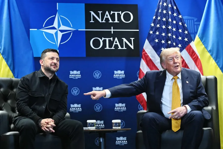 Υπάρχουν δύο στρατόπεδα – αλλά ποια είναι, αλήθεια;