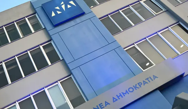 Τα 52 χρόνια της ΝΔ με αιχμές Σαμαρά και απουσία Δένδια
