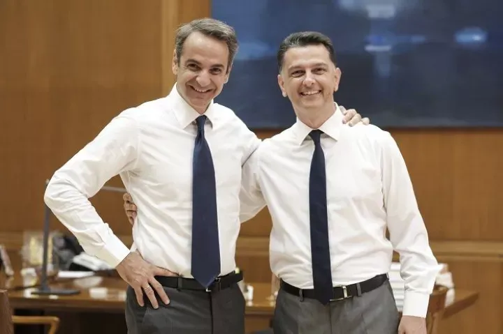 Η αποχώρηση Μπεκίρη και η διαφωνία για την ενημέρωση της Τουρκίας στο Μαξίμου