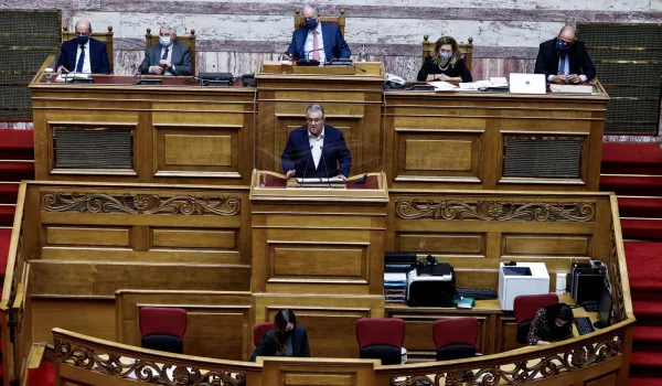 Παρεμβάσεις Κουτσούμπα για ακρίβεια, ενέργεια και εισοδήματα στη Βουλή