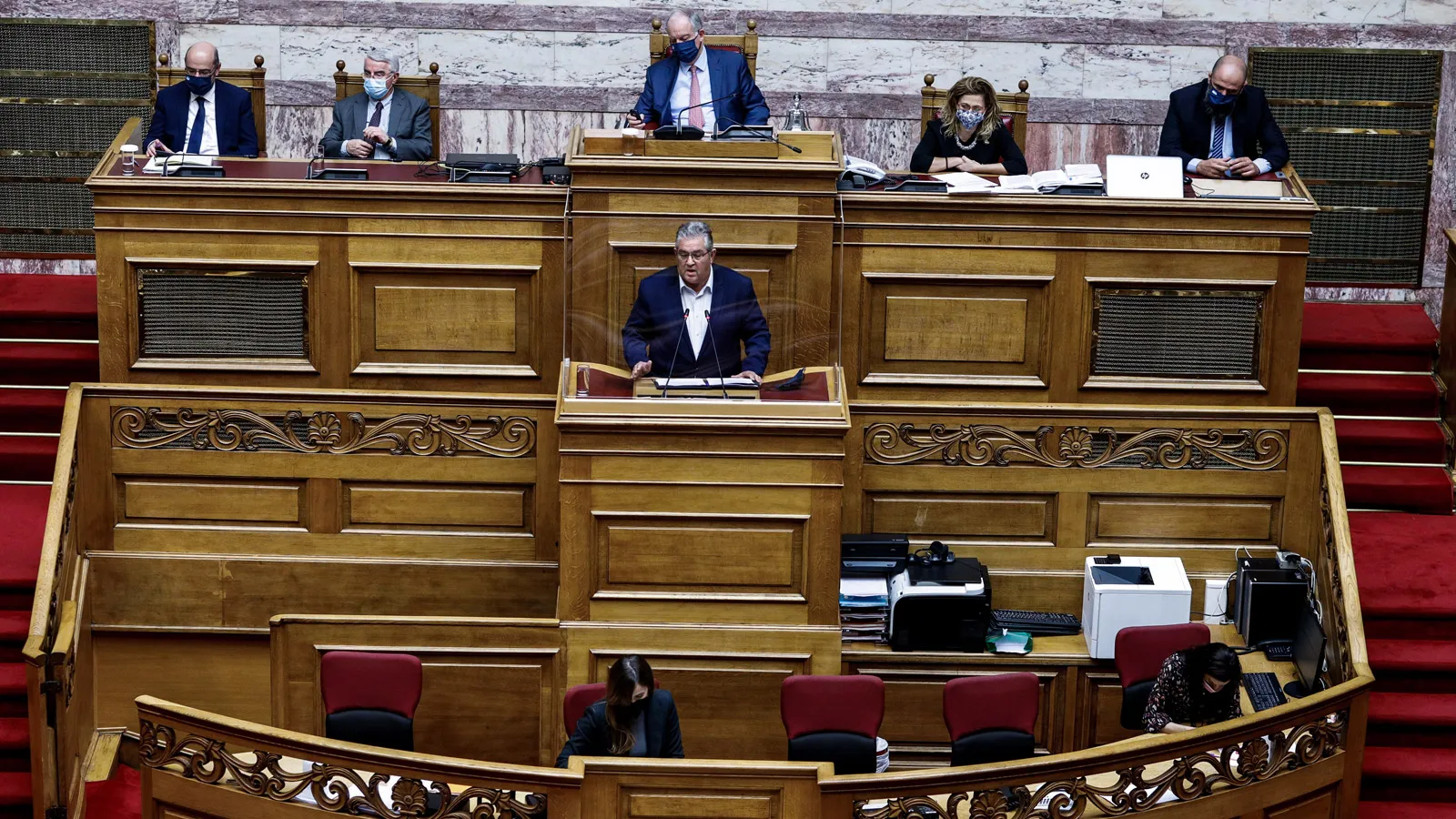 Παρεμβάσεις Κουτσούμπα για ακρίβεια, ενέργεια και εισοδήματα στη Βουλή