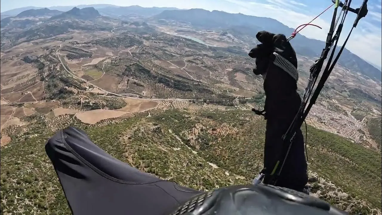 Δύο νεκροί από σύγκρουση παραπέντε στην Αλγοδονάλες της Ισπανίας