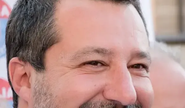 Ο Σαλβίνι ανακοινώνει την αποστολή 500 επιπλέον στρατιωτών στο Μιλάνο