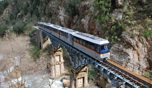 Δύο κινητοποιήσεις για την επαναλειτουργία του Οδοντωτού Διακοπτού–Καλαβρύτων