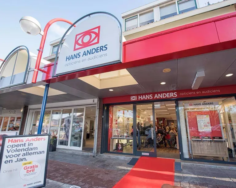 Η Hans Anders αναστέλλει τις πωλήσεις των Ray-Ban Meta σε Ολλανδία και Βέλγιο