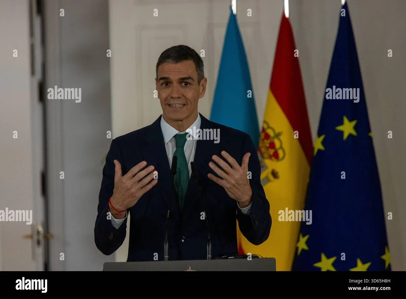 Ο Πέδρο Σάντσεθ κήρυξε τριήμερο εθνικό πένθος στην Ισπανία