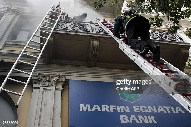 Οι δύο κατηγορούμενοι για την υπόθεση Marfin επέστρεψαν στη φυλακή μετά τις απολογίες