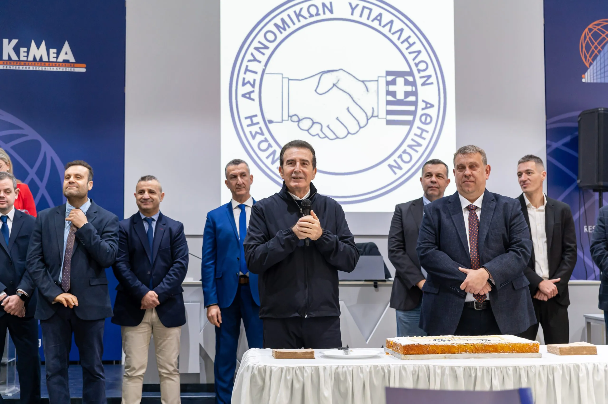 Χρυσοχοΐδης: Έξαρση στις απάτες, στη Βουλή νομοσχέδιο για αυστηρότερες ποινές