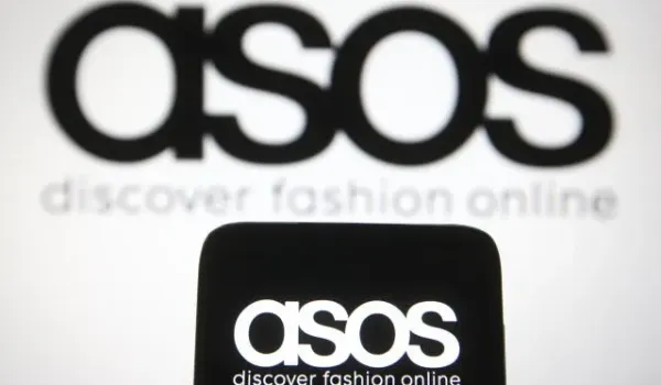 Η Asos επιβεβαιώνει διαρροή πλήρων προφίλ πελατών, μαζί με ιστορικό αναζητήσεων
