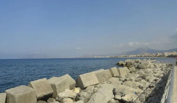 Πορτοκαλί συναγερμός για τσουνάμι στη Σικελία μετά από σεισμούς έως 5,7 Ρίχτερ