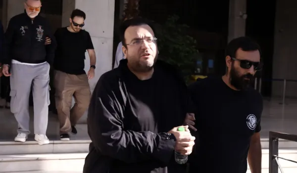 Προφυλακιστέοι ο Φίλιππος Καμπούρης και άλλοι πέντε για την υπόθεση ΕΦΚΑ