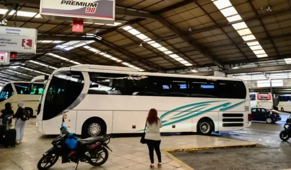 Λεωφορείο του ΚΤΕΛ Αιτωλοακαρνανίας συνέχισε χωρίς νεαρή επιβάτιδα