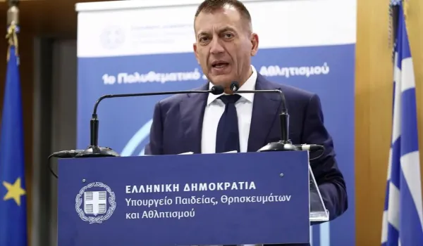 Βρούτσης ανακοίνωσε πάγωμα χρηματοδότησης της ΕΟΚ και έκτακτους ελέγχους