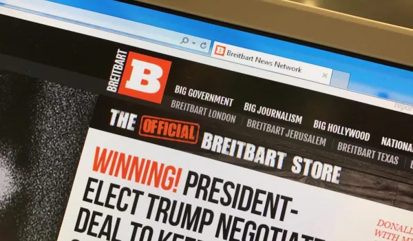 Το Breitbart σχεδιάζει σύνοδο στην Αθήνα με τον Τζέι Ντι Βανς ως αναμενόμενο προσκεκλημένο