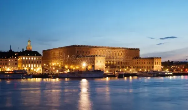 Αστυνομικοί πυροβόλησαν άνδρα έξω από το παλάτι της Στοκχόλμης