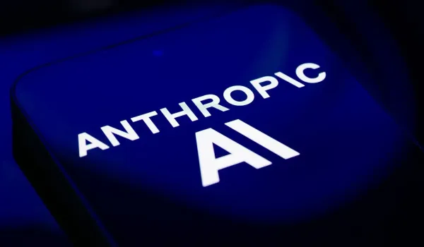 Σχέδιο της Anthropic θέτει όριο 50 ανθρώπων για παρέμβαση σε επικίνδυνα μοντέλα ΤΝ