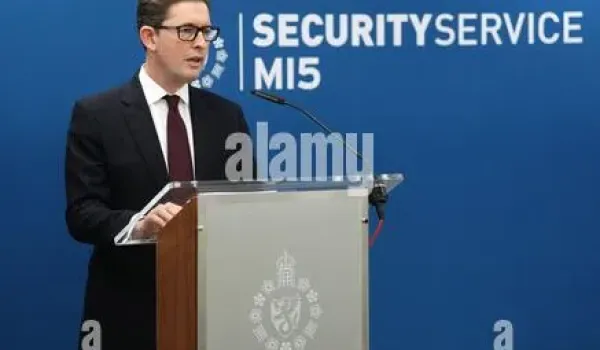 Ο επικεφαλής της MI5 προειδοποιεί για ακροδεξιά τρομοκρατία και απειλές από Ιράν και Ρωσία
