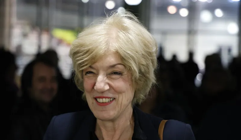 Σία Αναγνωστοπούλου: Πόσα δισεκατομμύρια δώσαμε σε 16 μέρες για εξοπλισμούς;