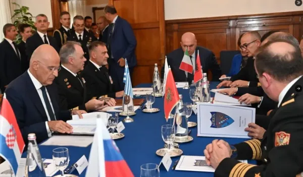 Ο Νίκος Δένδιας στη Βενετία για τη συνάντηση υπουργών Άμυνας της ADRION