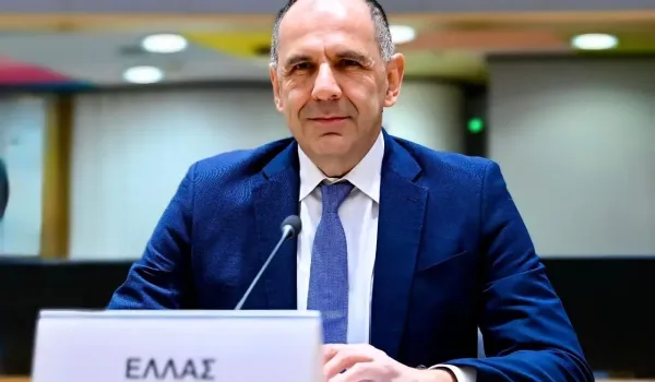 Γεραπετρίτης και Badr Abdelatty συζήτησαν τηλεφωνικά τη στρατηγική σχέση Ελλάδας–Αιγύπτου
